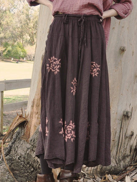Embroidered clearance skirt brown