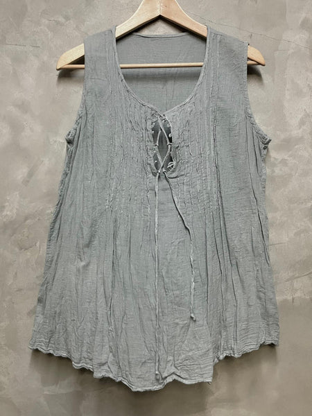 Young Designer Exclusive Top with Front ties