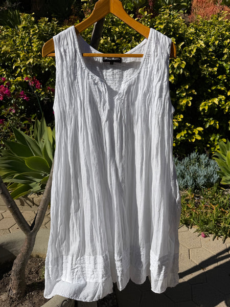 5137 Sleeveless Francoise Dress